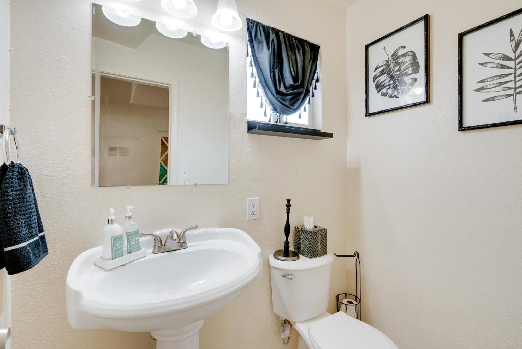 Breezy Fresno Home - Near Airport And Downtown 外观 照片